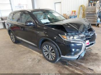  Salvage Mitsubishi Outlander