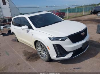  Salvage Cadillac XT6