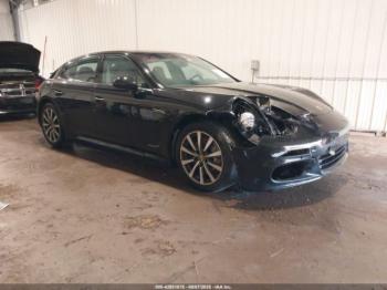  Salvage Porsche Panamera