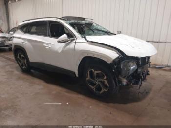  Salvage Hyundai TUCSON