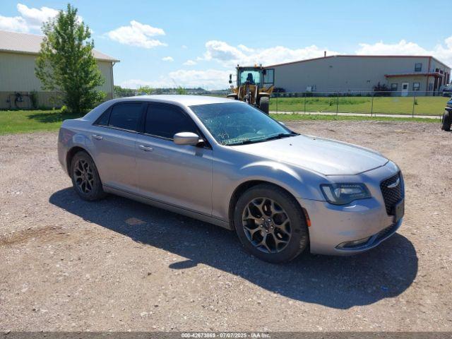  Salvage Chrysler 300