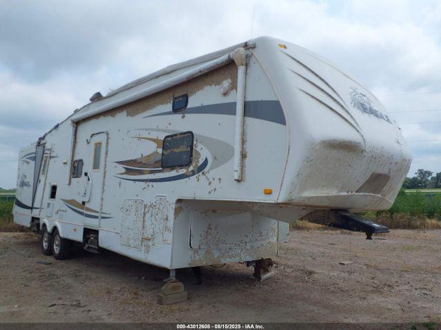  Salvage Jayco Camper