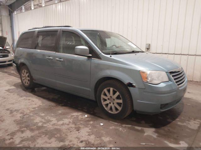 Salvage Chrysler Town & Country