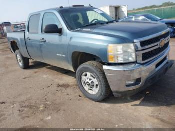  Salvage Chevrolet Silverado 2500