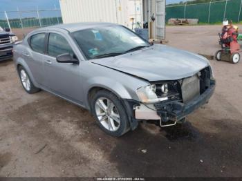  Salvage Dodge Avenger