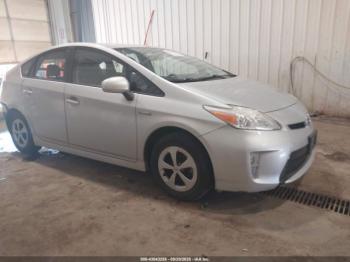  Salvage Toyota Prius