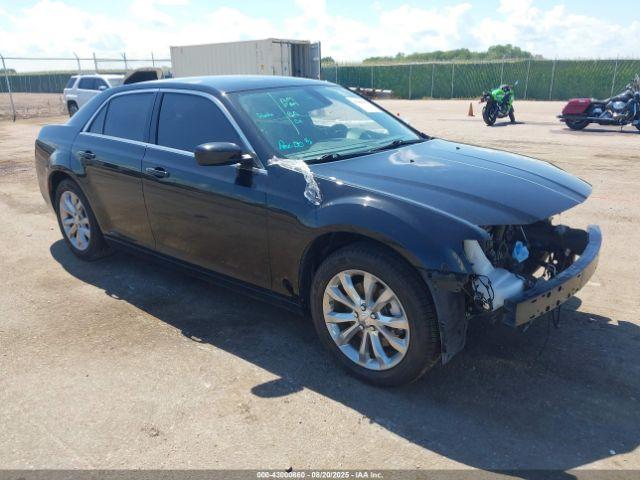  Salvage Chrysler 300