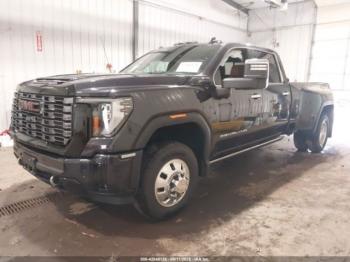  Salvage General Motors Sierra 3500HD