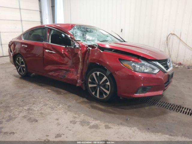  Salvage Nissan Altima