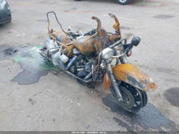  Salvage Harley-Davidson Flhs