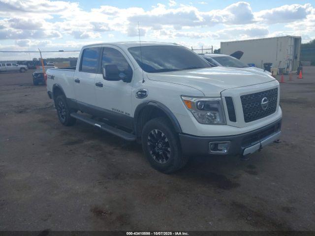  Salvage Nissan Titan