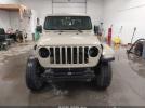 Jeep Gladiator Overland 4x4 Image 12
