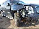 GMC Yukon Denali Image 8