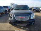 GMC Yukon Denali Image 14