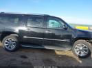 GMC Yukon Denali Image 11
