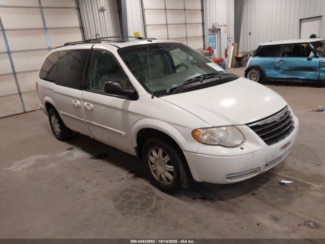  Salvage Chrysler Town & Country