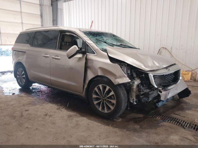  Salvage Kia Sedona