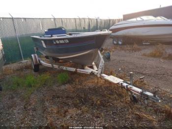  Salvage Blue Fin 15.8 Fishing Boat