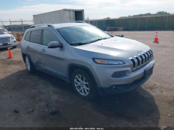  Salvage Jeep Cherokee