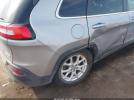 Jeep Cherokee Latitude Image 16