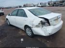 Toyota Camry Le Image 4