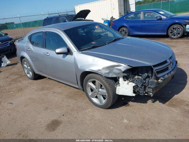  Salvage Dodge Avenger