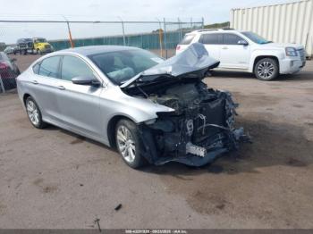  Salvage Chrysler 200