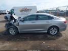 Chrysler 200 Limited Image 8