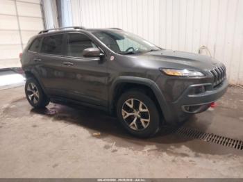  Salvage Jeep Cherokee