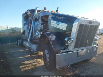  Salvage Peterbilt 379