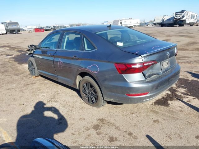 Volkswagen Jetta Image 4