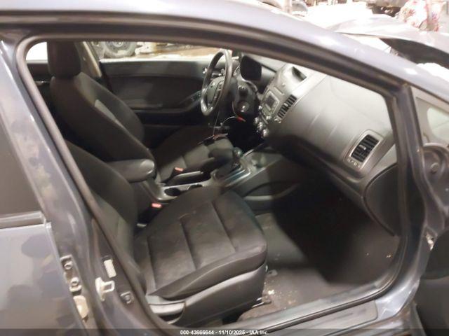 Kia Forte Lx Image 16