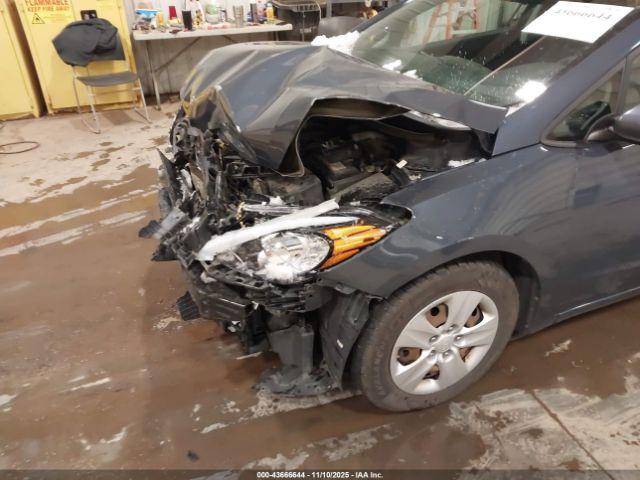 Kia Forte Lx Image 9