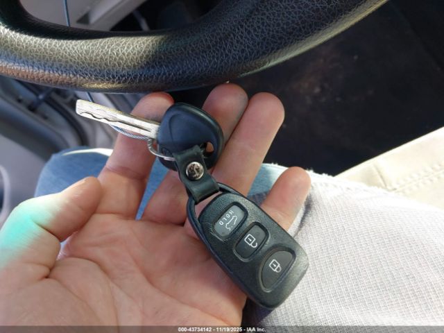 Kia Optima Lx Image 4