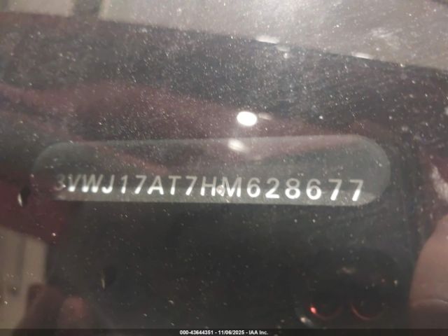 Volkswagen Beetle Image 6