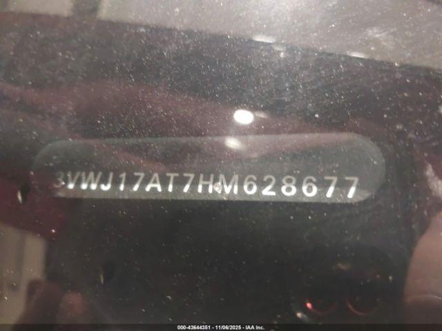 Volkswagen Beetle Image 6