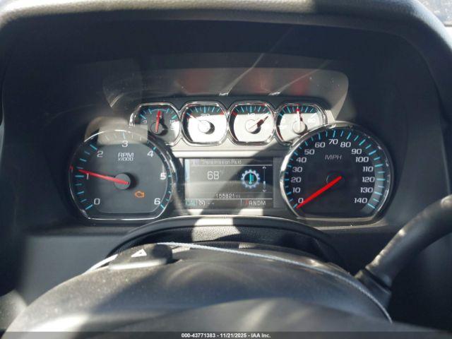 Chevrolet Suburban Lt Image 3