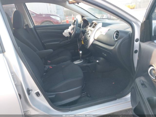 Nissan Versa 1.6 Sv Image 9