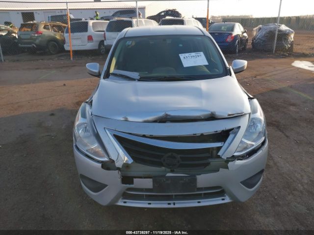 Nissan Versa 1.6 Sv Image 10