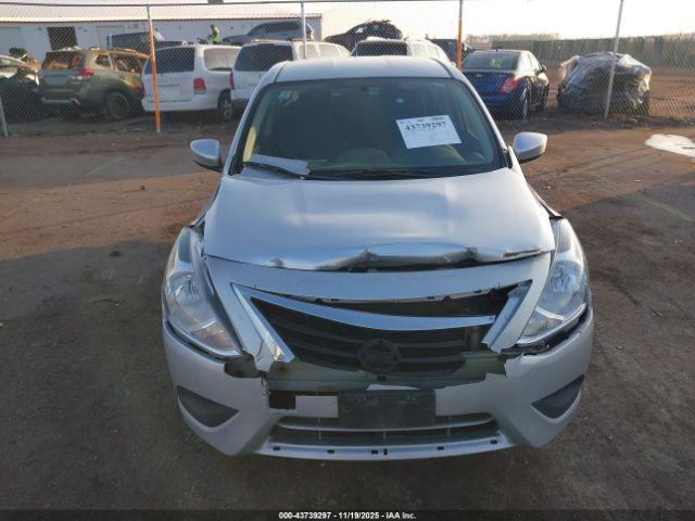 Nissan Versa 1.6 Sv Image 10