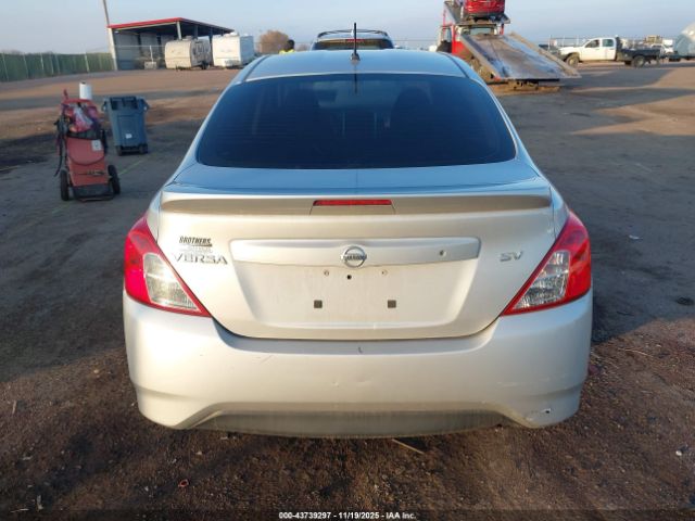 Nissan Versa 1.6 Sv Image 13