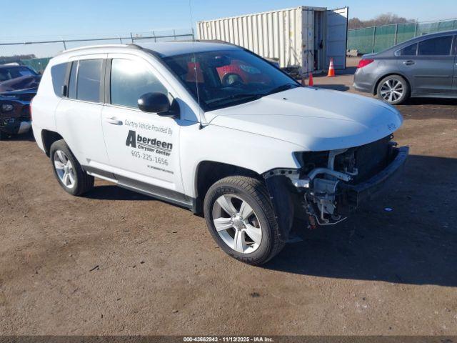 Salvage Jeep Compass