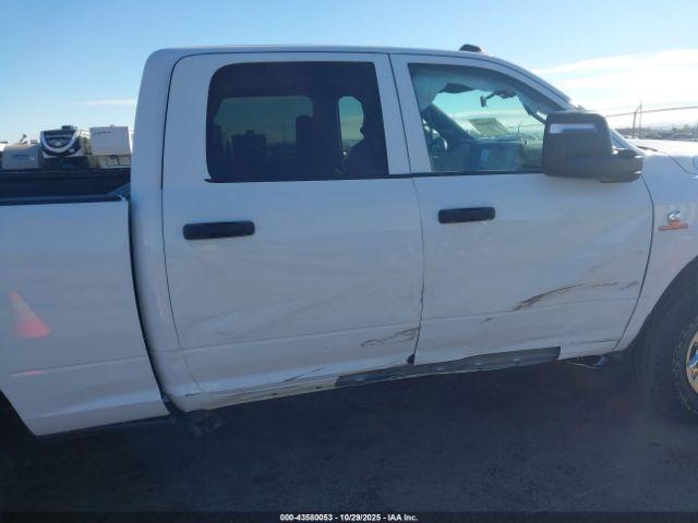 Ram 2500 Tradesman  4x4 6'4 Box Image 11