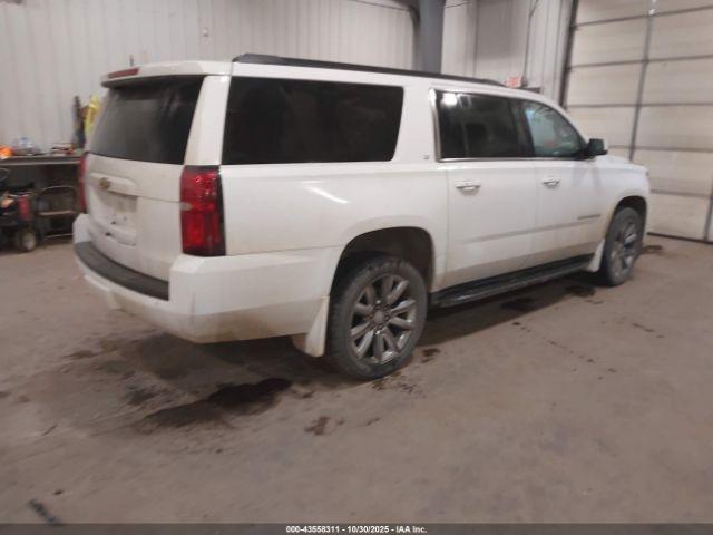Chevrolet Suburban Lt Image 16