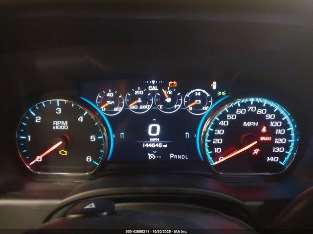 Chevrolet Suburban Lt Image 10