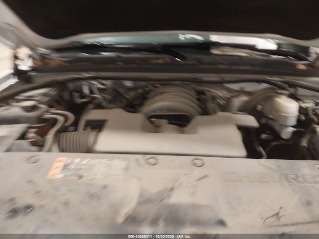 Chevrolet Suburban Lt Image 2