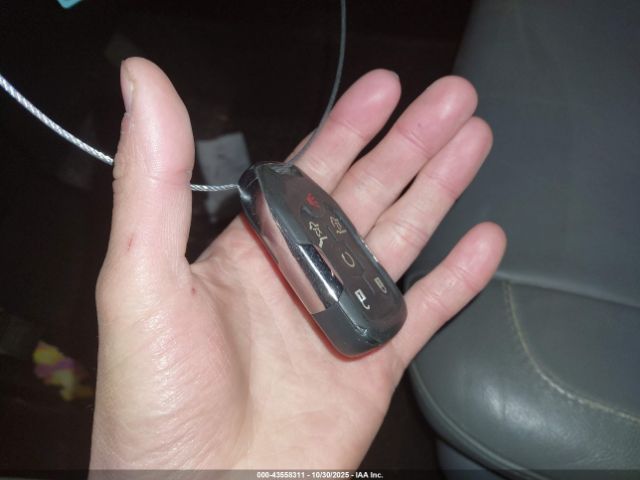 Chevrolet Suburban Lt Image 7