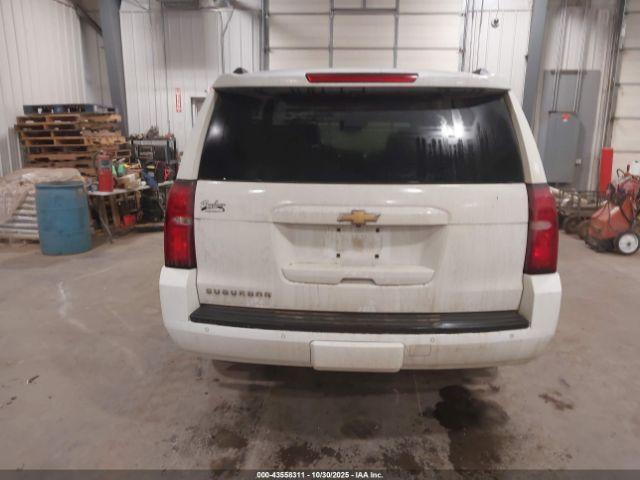 Chevrolet Suburban Lt Image 13