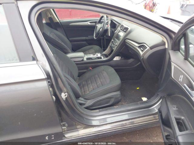 Ford Fusion Se Image 6