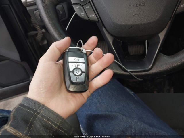 Ford Fusion Se Image 8